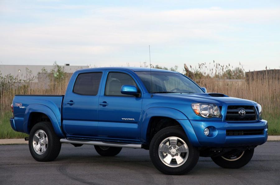  Toyota Tacoma 4x2 PreRunner 2010 года  (фото 35 из 46)